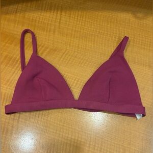 🌸 Hollister - Maroon Ribbed Triangle Bathing Suit Top 🌸